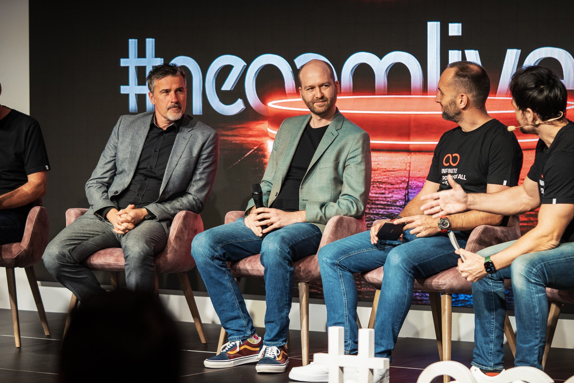 neoomlive06_expertentalk_ennikl_nußbaummüller_kreisel