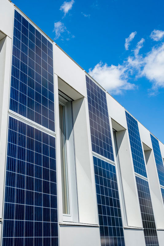 neoom stattet dein Unternehmen mit nachhaltigen Energiesystemen aus